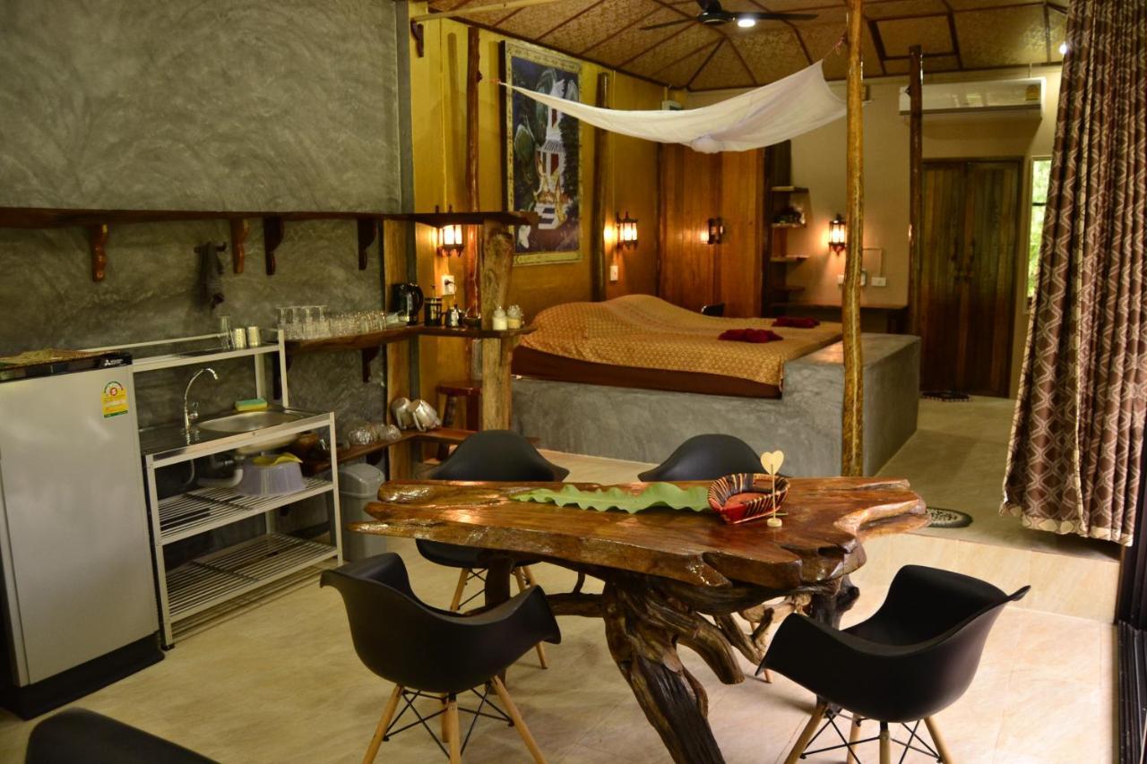 Eco-Logic, Resort For Charity Phato Luaran gambar